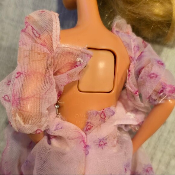 Vintage 1978 Mattel Kissing Barbie Doll - Picture 7 of 9